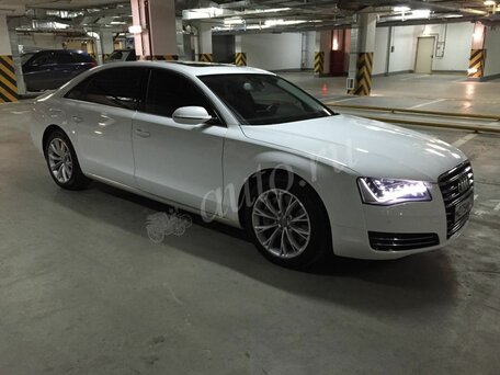 Audi A8, 2012