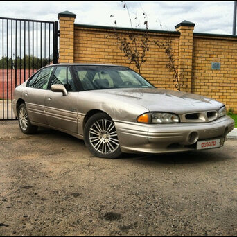 Pontiac Bonneville, 1992