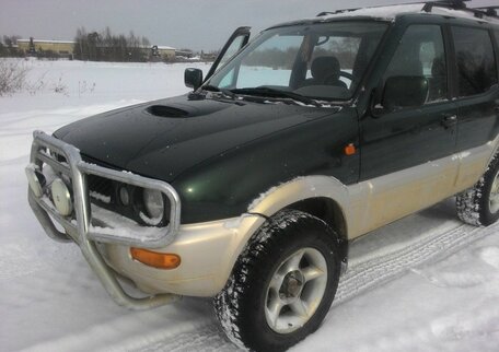 Nissan Terrano, 1997