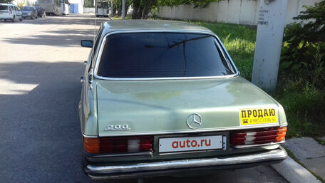 Mercedes-Benz W123, 1983