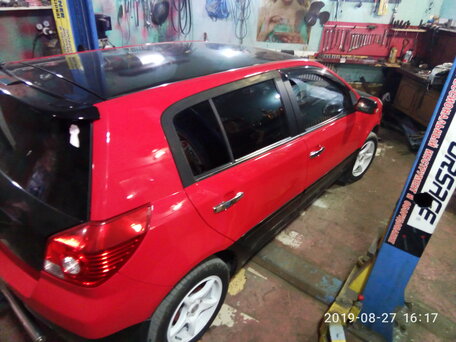 Geely MK Cross, 2012
