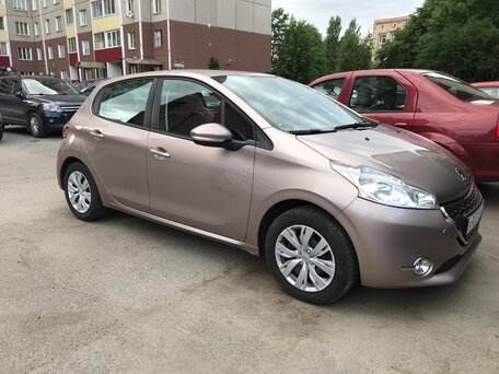 Peugeot 208, 2014