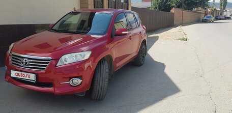 Toyota RAV4, 2010