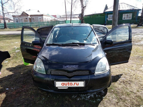 Toyota Yaris, 1999