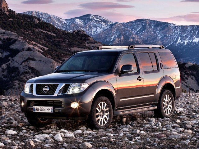 Nissan Pathfinder, 2005