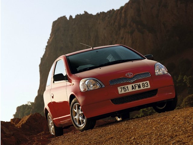 Toyota Yaris, 2001