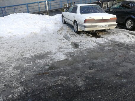Nissan Laurel, 1992