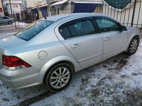 Opel Astra, 2008