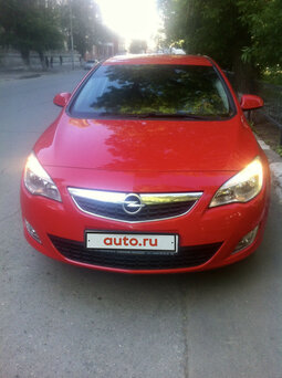 Opel Astra, 2011