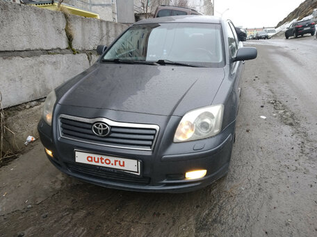 Toyota Avensis, 2005