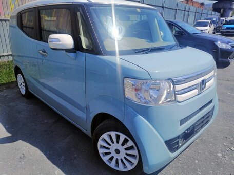 Honda N-BOX Slash, 2016