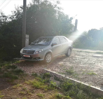 Geely MK, 2013