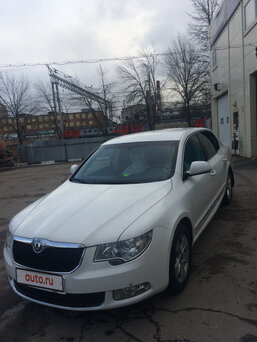 Skoda Superb, 2011
