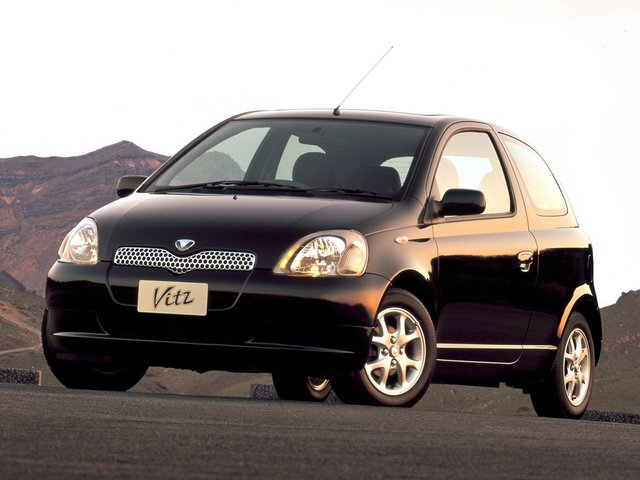 Toyota Vitz, 1999