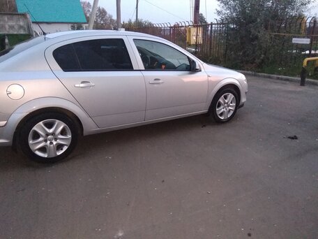 Opel Astra, 2012