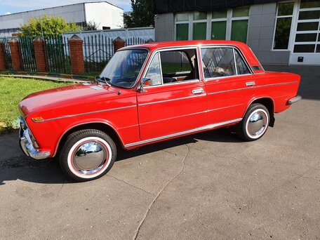 LADA (ВАЗ) 2103, 1981