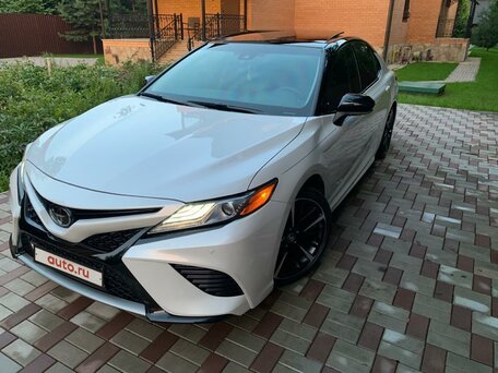 Toyota Camry, 2018