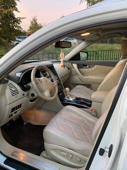 Infiniti FX, 2009