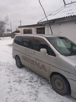 Nissan Serena, 2000
