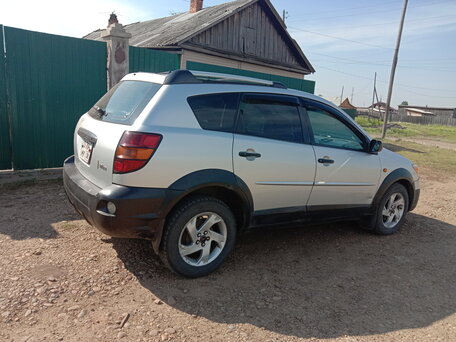 Pontiac Vibe, 2002
