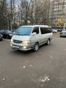 Toyota HiAce, 2002