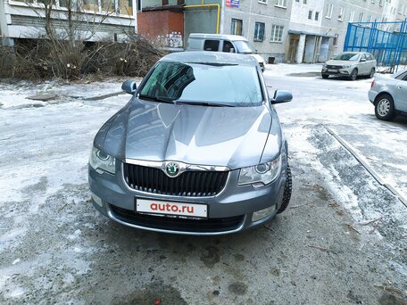 Skoda Superb, 2011