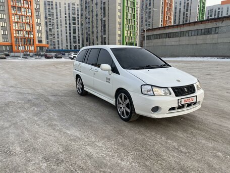 Nissan Liberty, 2000