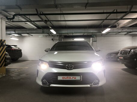 Toyota Camry, 2016