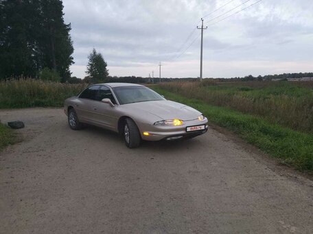 Oldsmobile Aurora, 1995