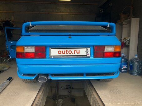 Porsche 944, 1982