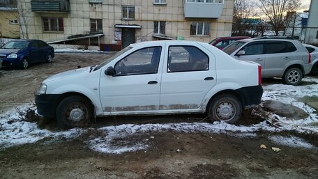 Renault Logan, 2011