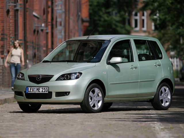 Mazda 2, 2005