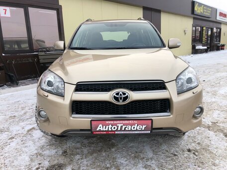 Toyota RAV4, 2012