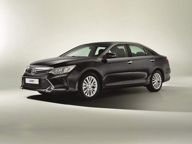 Toyota Camry, 2016