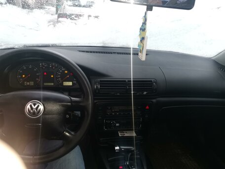 Volkswagen Passat, 1998