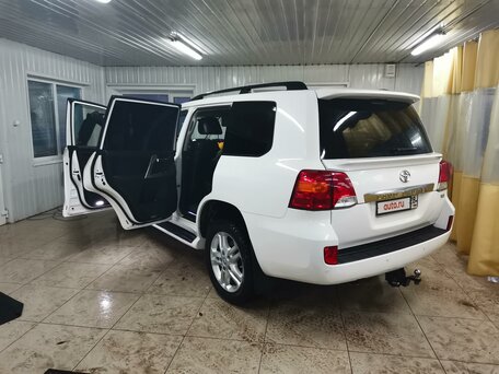 Toyota Land Cruiser, 2012