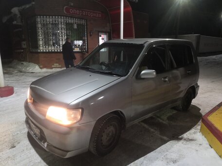 Nissan Cube, 2002