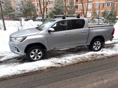 Toyota Hilux, 2015