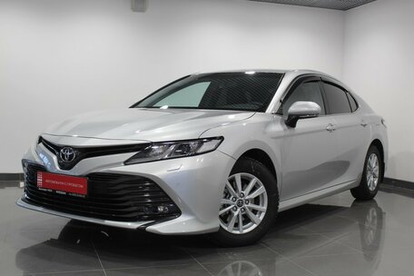 Toyota Camry, 2019