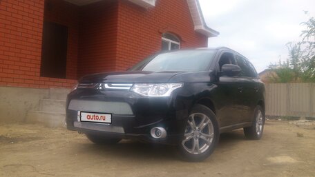 Mitsubishi Outlander, 2013