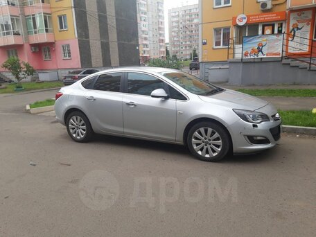 Opel Astra, 2012