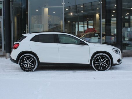 Mercedes-Benz GLA, 2019