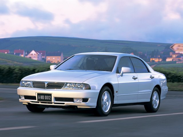 Mitsubishi Diamante, 2000