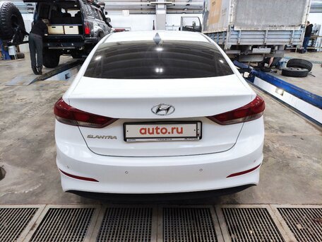 Hyundai Elantra, 2018
