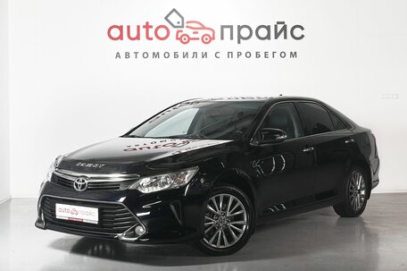 Toyota Camry, 2016