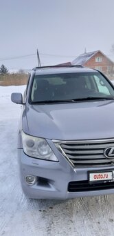 Lexus LX, 2011