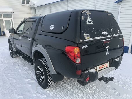 Mitsubishi L200, 2011