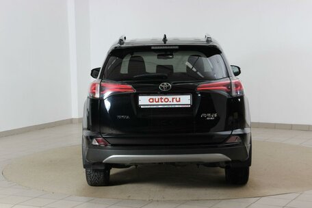 Toyota RAV4, 2017