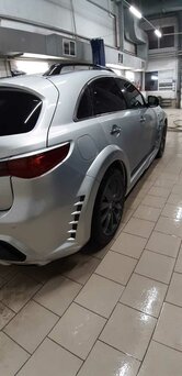 Infiniti FX, 2011