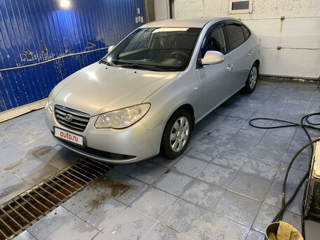 Hyundai Elantra, 2008